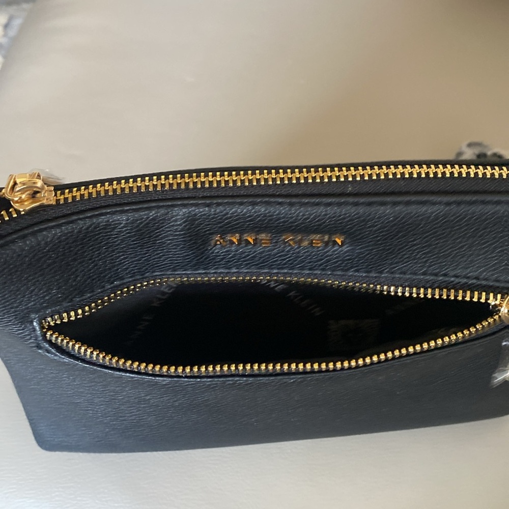New Anne Klein Black Crossbody Bag - Picture 2 of 6